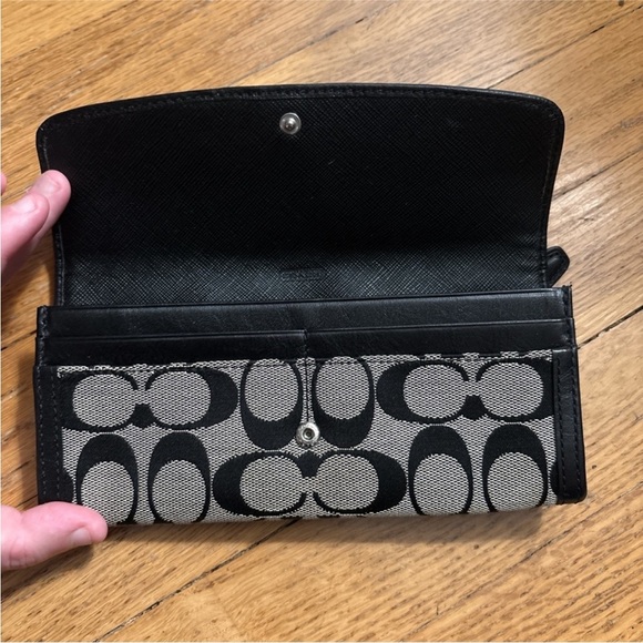 Coach Signature Black and Gray Wallet - Picture 3 of 7